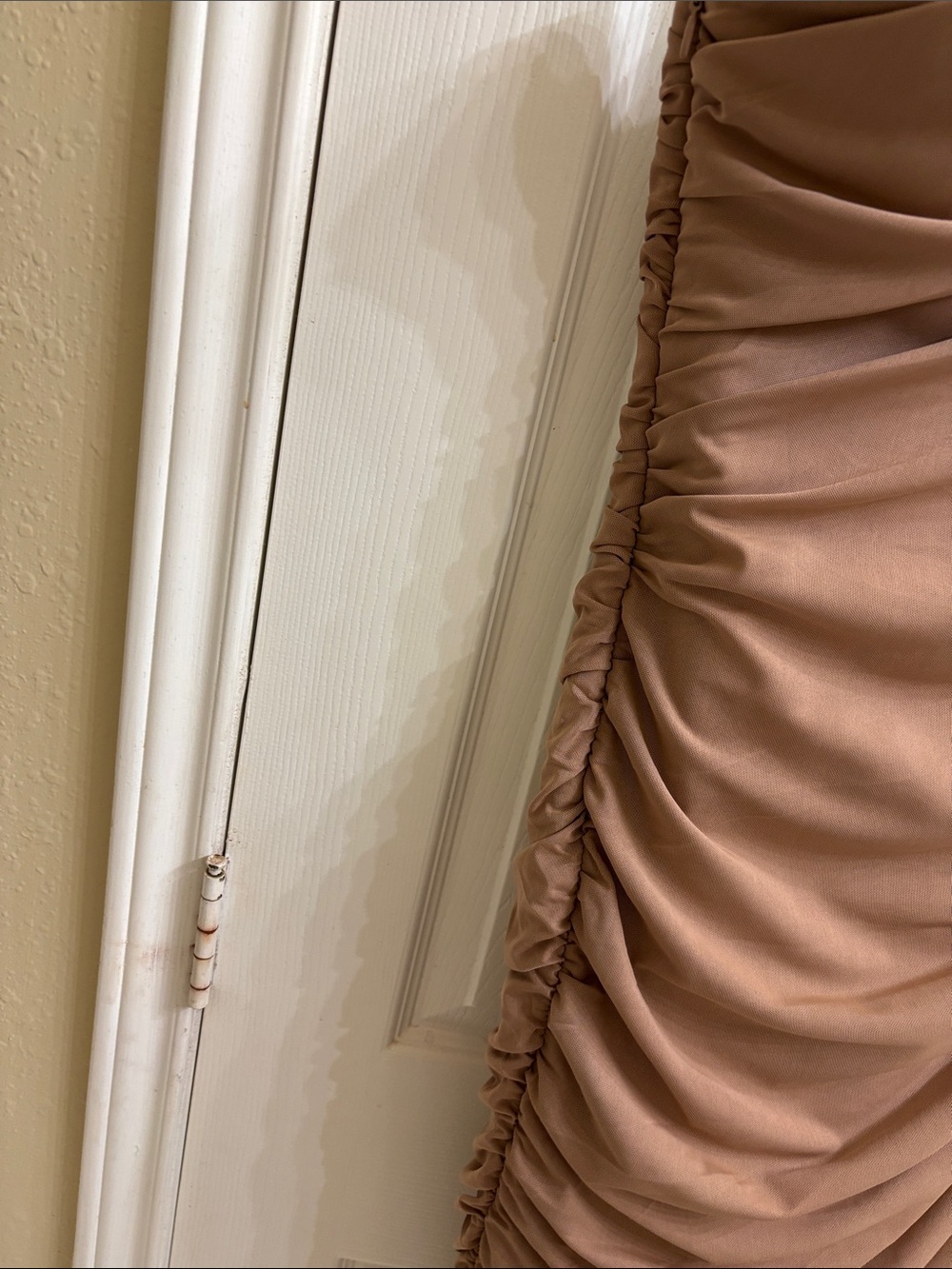 Elliatt one shoulder ruched Posey dress. Fully lined. NWT - Picture 6 of 7